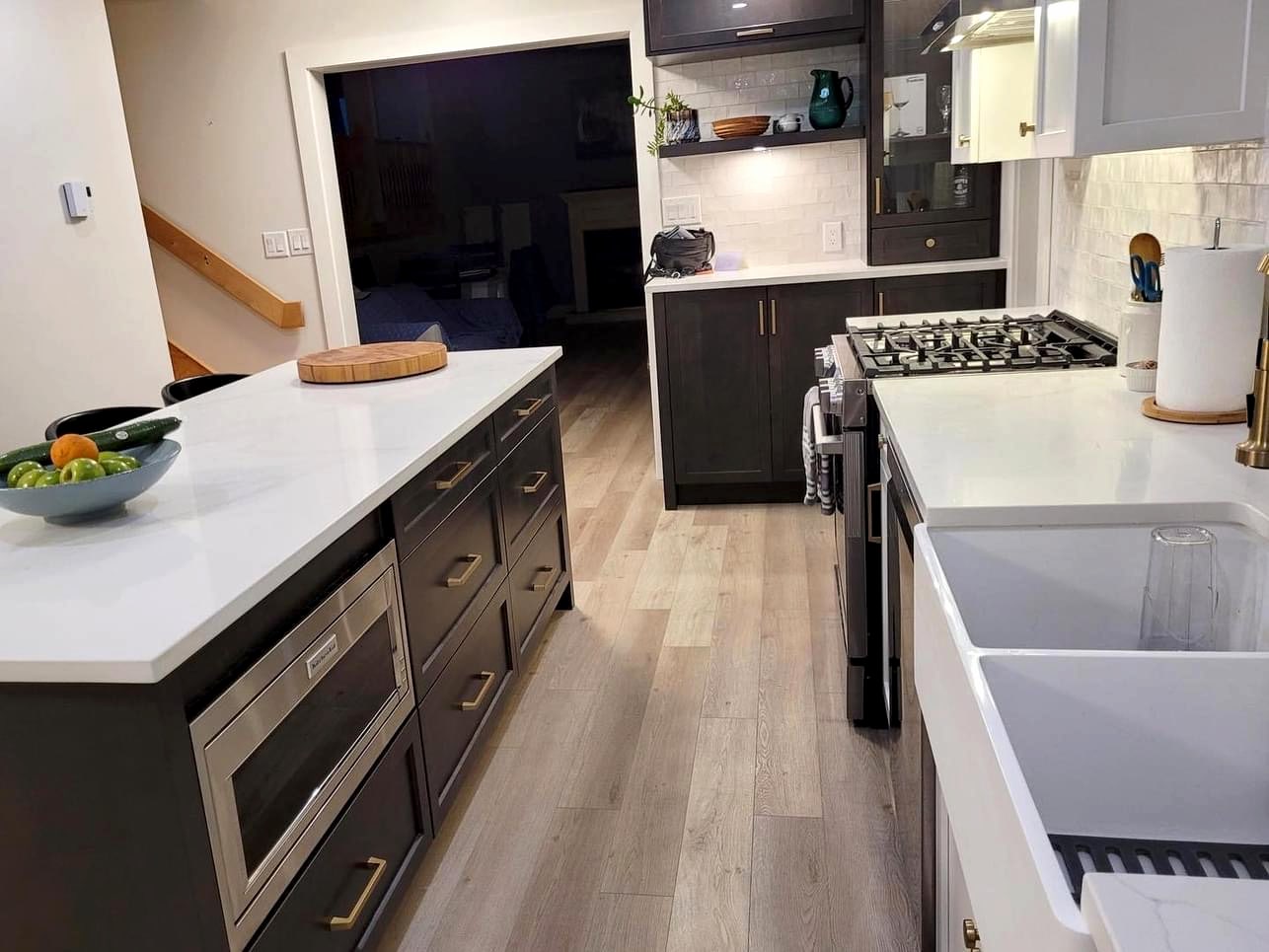 Bookmatched quartz slab kitchen install