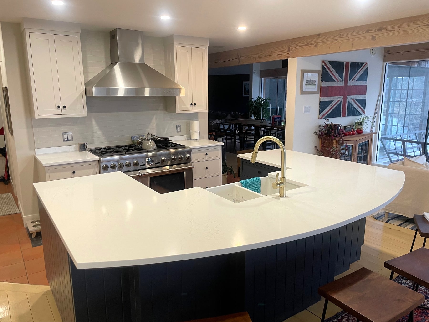 Modern kitchen quartz install, Fredericton NB